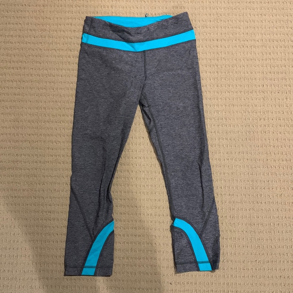 Lululemon grey and teal capris, size 0-2